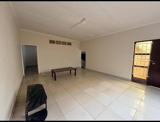 3 BEDROOM PROPERTY TO RENT IN LAUDIUM